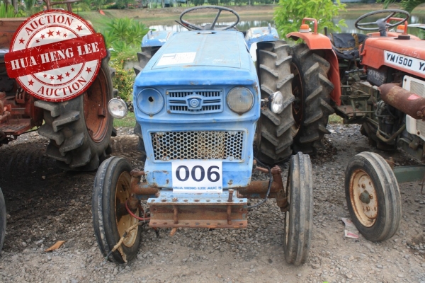 AUC 5 Code 006  แทรกเตอร์  เก่านอก HINOMOTO E23  ราคา เริ่มต้นการประมูล 30,000 บาท