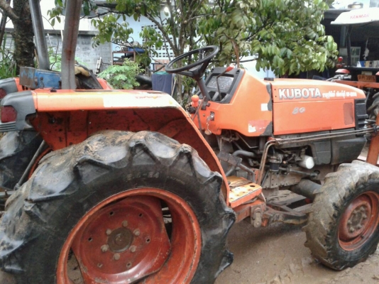 ขายรถไถ KUBOTA  L3408 พร้อมดันหน้า  มีเล่มทะเบียน