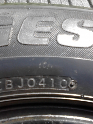 205/70R15  BRIDGESTONE DURAVIS R611  มี 2 เส้น  TEL.081-427-3941