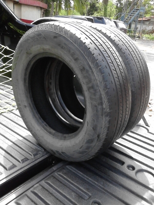 205/70R15  BRIDGESTONE DURAVIS R611  มี 2 เส้น  TEL.081-427-3941