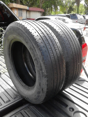 205/70R15  BRIDGESTONE DURAVIS R611  มี 2 เส้น  TEL.081-427-3941