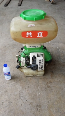 เครื่องฉีดพ่นยา เก่าญี่ปุ่น แบบกระเป๋าสะพาย เครื่องยนต์เบนซิน หลายขนาด สภาพดี เครื่องฉีดพ่นยา เก่าญี่ปุ่น แบบกระเป๋าสะพาย เครื่องยนต์เบนซิน หลายขนาด สภาพดี
