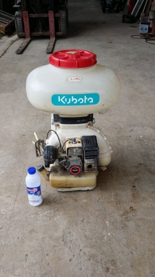 เครื่องฉีดพ่นยา เก่าญี่ปุ่น แบบกระเป๋าสะพาย เครื่องยนต์เบนซิน หลายขนาด สภาพดี เครื่องฉีดพ่นยา เก่าญี่ปุ่น แบบกระเป๋าสะพาย เครื่องยนต์เบนซิน หลายขนาด สภาพดี