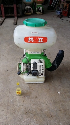 เครื่องฉีดพ่นยา เก่าญี่ปุ่น แบบกระเป๋าสะพาย เครื่องยนต์เบนซิน หลายขนาด สภาพดี เครื่องฉีดพ่นยา เก่าญี่ปุ่น แบบกระเป๋าสะพาย เครื่องยนต์เบนซิน หลายขนาด สภาพดี