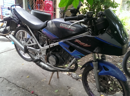ขาย SUZUKI RGV150 เครื่องแน่นแรงพร้อมทะเบียนโอน ขาย SUZUKI RGV150 เครื่องแน่นแรงพร้อมทะเบียนโอน