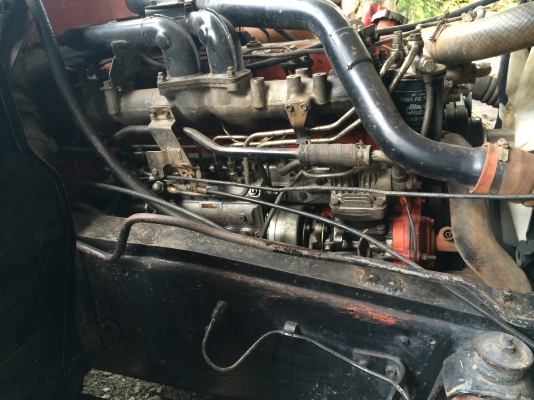 ขายเทลเลอร์บรรทุกแบคโฮ 10 ล้อ 2 เพลา ยี่ห้อ ISUZU Rocky 210 เครื่องยนต์ 6 bg เทอร์โบ อินเตอร์คลูเลอร์