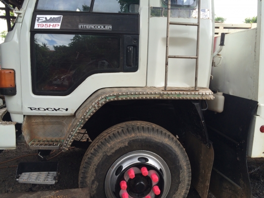 ขายเทลเลอร์บรรทุกแบคโฮ 10 ล้อ 2 เพลา ยี่ห้อ ISUZU Rocky 210 เครื่องยนต์ 6 bg เทอร์โบ อินเตอร์คลูเลอร์