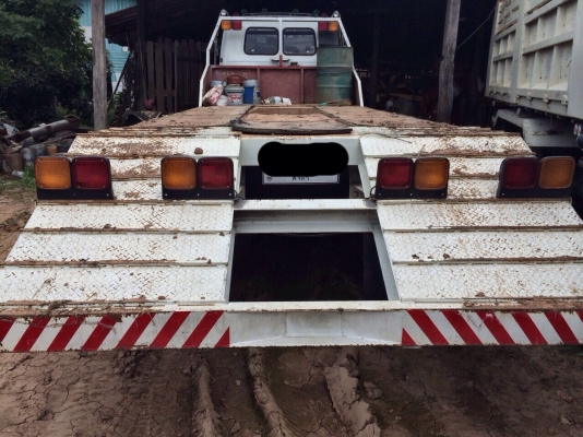 ขายเทลเลอร์บรรทุกแบคโฮ 10 ล้อ 2 เพลา ยี่ห้อ ISUZU Rocky 210 เครื่องยนต์ 6 bg เทอร์โบ อินเตอร์คลูเลอร์