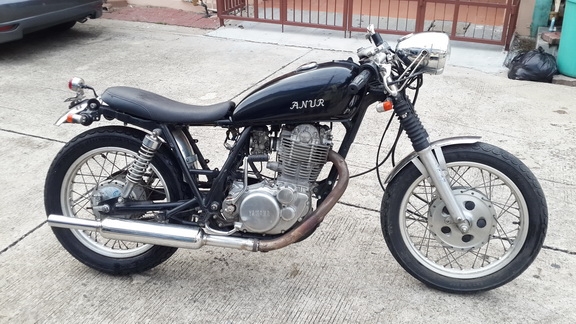 ขายด่วน SR400 แนวคาเฟ่ รถเพิ่งมาจากญี่ปุ่น