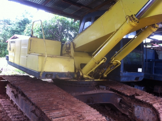 ขายแม็คโคร KOBELCO SK200MART /// สภาพพร้อมใช้งานเครื่องปั้มดีเยี่ยม เอวแน่นโซ่หนาทั้งสองข้าง เอกสารใบแจ้งจำหน่าย