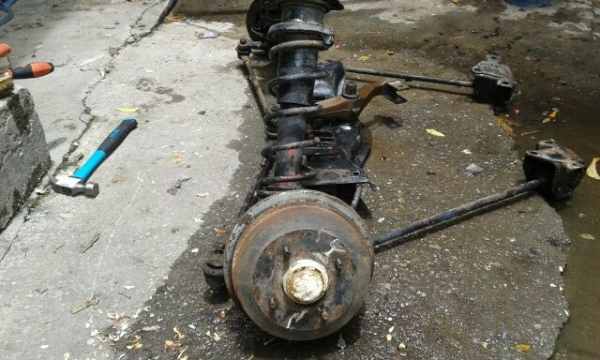 ขายอะไหล่เก่าเก็บกะป๊อไดฮัทสุ , ซูซุกิ หลายอย่างครับ