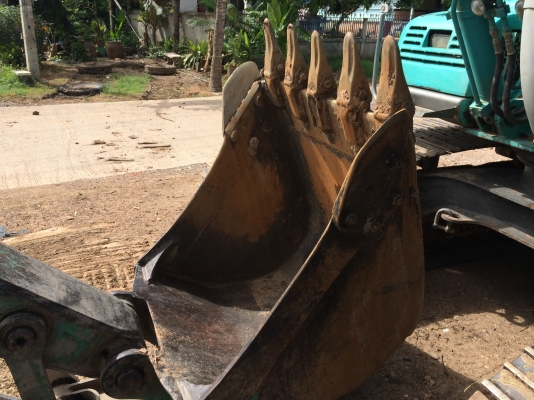 ขายแบคโฮ ยี่ห้อ KOBELCO SK120 Mark 5 อาร์มพิเศษ ใบแทค 70 ซม. ขายแบคโฮ ยี่ห้อ KOBELCO SK120 Mark 5 อาร์มพิเศษ ใบแทค 70 ซม.