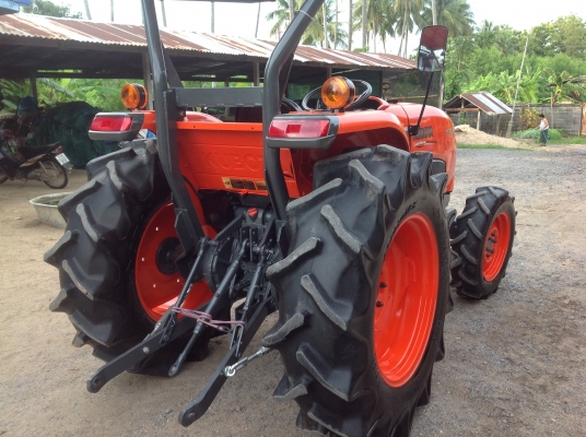 ปัญญาแทรคเตอร์มาแล้ว...จัดมาให้ตามคำเรียกร้อง  คูโบต้า L4708 ทำงาน1024ชม. โรตาลี่ RX182 (เพิ่มใบมีดใหม่ FD 185 ของศูนย์ 54,000) จัดส่ง อ.เมือง จ.กำแพงเพชร