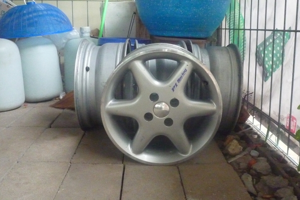 ขายล้อขอบ 15  ALESSIO 4,500บาท