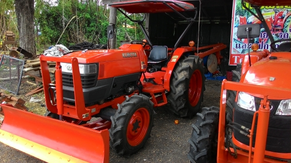 โปรจัดหนักมาแล้ว L4508 ใบดันหน้า ยางหน้าใหม่ยางหลังสวยมาก ราคานี้คุ้มค่าแน่นอนครับผม