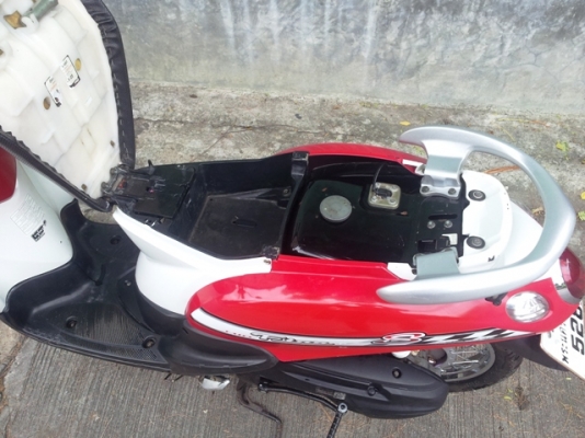 ํYamaha Fino S. ขาวแดง