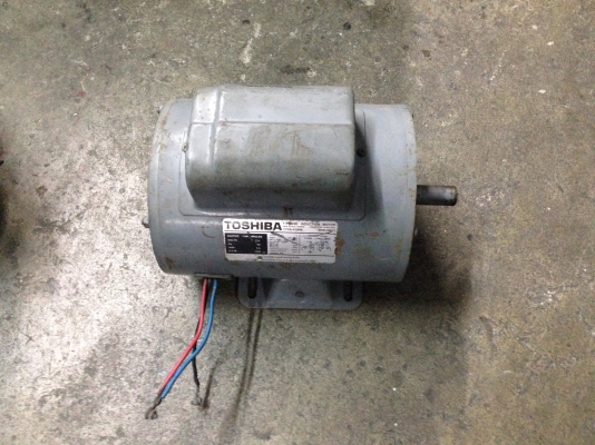 ชายมอเตอร์ Toshiba 1 HP. 1450 RPM. 220 V ไฟบ้าน สภาพเก่าเก็บ ใช้งานมาไม่กี่ชั่วโมง วิ่งนิ่ม พร้อมใช้งาน