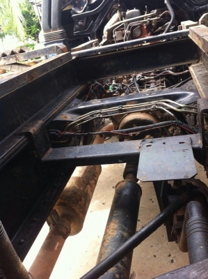 รถอีซูซุ 10 ล้อดั้ม 270 แรงม้า. ปี 40 สนใจติดต่อ 081 - 6079515 รถอีซูซุ 10 ล้อดั้ม 270 แรงม้า. ปี 40 สนใจติดต่อ 081 - 6079515