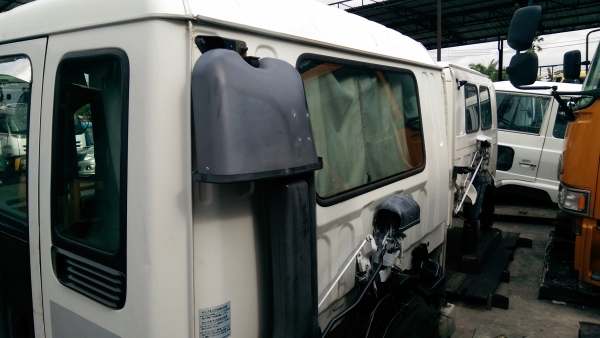 หัวอีซูซุเดก้า โฉมใหม่ คอนโซลภายในสีดำ ตรงรุ่นบ้านเรา หัวอีซูซุเดก้า โฉมใหม่ คอนโซลภายในสีดำ ตรงรุ่นบ้านเรา