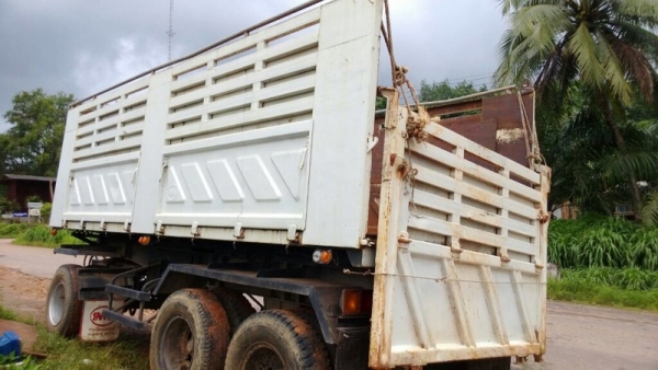 ขายหางพ่วงดั้ม สามมิต 3 เพลา ยัด. ปี 49 สนใจติดต่อ 081 - 6079515 ขายหางพ่วงดั้ม สามมิต 3 เพลา ยัด. ปี 49 สนใจติดต่อ 081 - 6079515