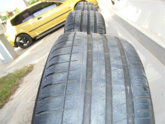 ขายแม็กBMWขอบ16"พร้อมยาง MICHELIN ปี 12 ขายแม็กBMWขอบ16"พร้อมยาง MICHELIN ปี 12