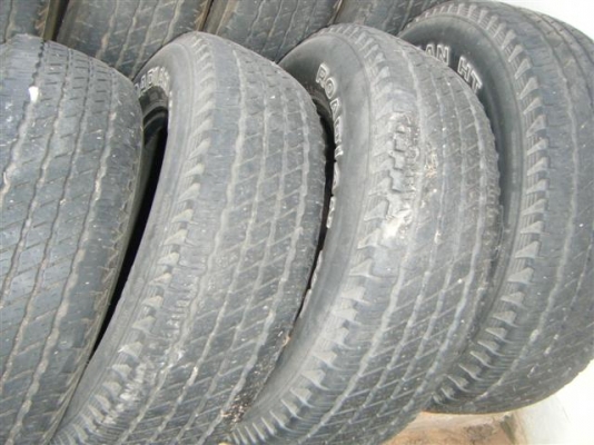 ขายยางNEXENขอบ15" 225/70/15 ปี 11