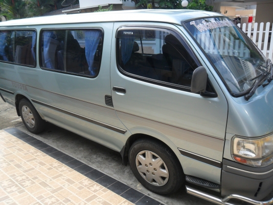 ขายรถตู้และรถมินิบัสรับส่งนักเรียน