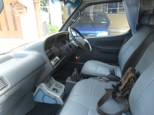 ขายรถตู้และรถมินิบัสรับส่งนักเรียน