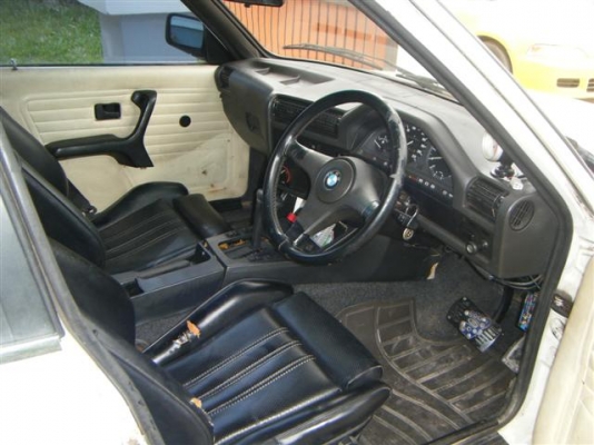 ขายBMW E30 เครื่อง sr20 หน้า ดิส หลัง ดิส ขายBMW E30 เครื่อง sr20 หน้า ดิส หลัง ดิส