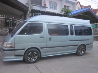 รถตู้สวย พร้อมใช้ รถตู้สวย พร้อมใช้