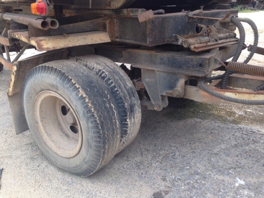 ขายหางดั้มสามมิตร 2 เพลา ปี 32 สนใจโทร 081-9701072 ขายหางดั้มสามมิตร 2 เพลา ปี 32 สนใจโทร 081-9701072