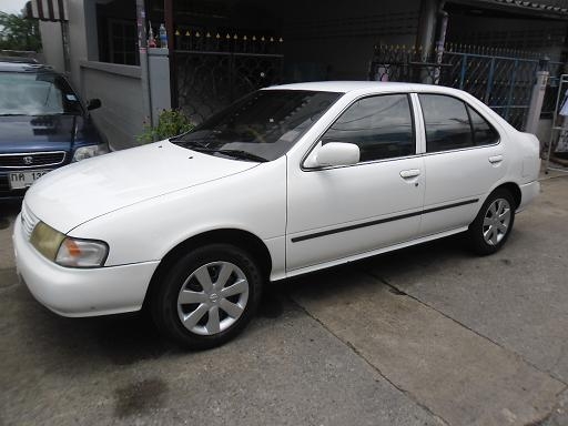 ขายด่วน ซันนี่ บี14เกียร์ออโต้+แก็สวิทยุซีดีสีเนียนสวยๆ