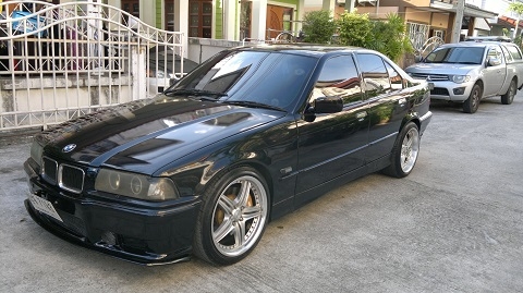 BMW AIRBAG ABSเครื่อง1เจโบใหญ่ เกียร์ออโต้ เครื่องเสียงชุดใหญ่ ทั้งสวยทั้งแรง