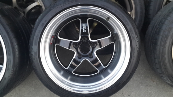 weldขอบ18 น9.5 ล10.5 พร้อมยาง 225 40 18กับ295 30 18