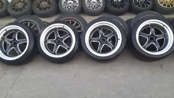 weldขอบ18 น9.5 ล10.5 พร้อมยาง 225 40 18กับ295 30 18