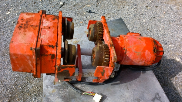 อุปกรณ์เคลื่อนที่ เครน 1 ตัน