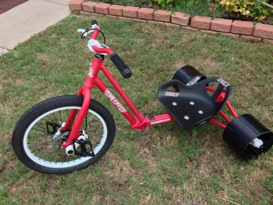 มาไหม่ขายๆๆๆๆจักรยานดริฟ Drift Trike กีฬาเเนวใหม่ เล่นได้ทุกวัยขายถูกๆโทร 099-2233235