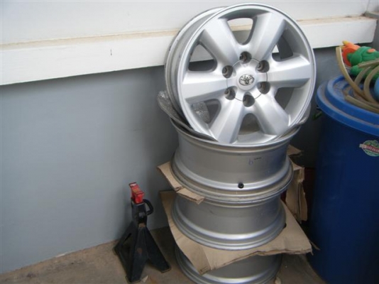 ขายแม็กซ์TOYOTA VIGOขอบ17"พร้อมยาง ใส่รถตู้ได้ ขายแม็กซ์TOYOTA VIGOขอบ17"พร้อมยาง ใส่รถตู้ได้