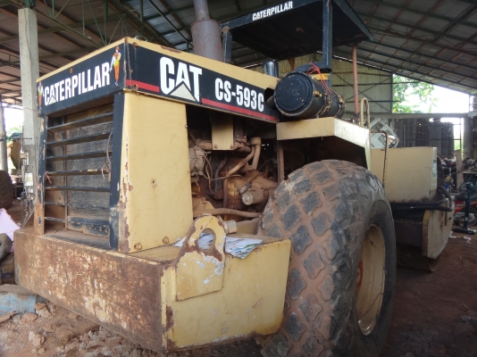 ขายด่วน  รถบดล้อยาง DINAPAC    10ตัน  2เพลา  พร้อมใช้งาน