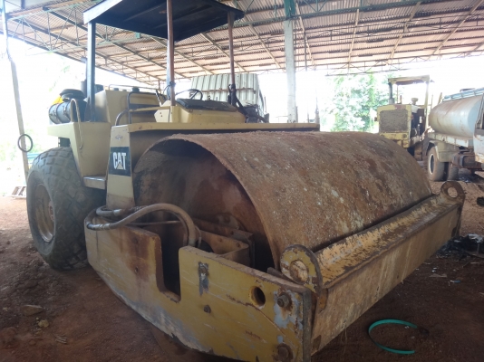 ขายด่วน  รถบดล้อยาง DINAPAC    10ตัน  2เพลา  พร้อมใช้งาน