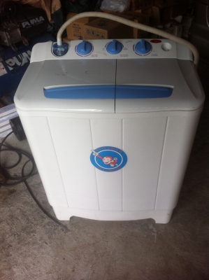 เครื่องชักผ้าสองถัง KAI ขนาด 7.8 กก. เครื่องทำงานพร้อมกันทั่งชักแและปั่นแห้งได้ ใช้งานมาน้อย