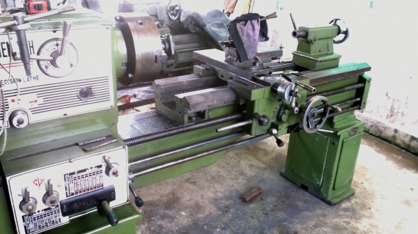 แท่นกลึง 6  ฟุต 3 เพลา เกียร์บล็อก พร้อมใช้ ด่วน !!!!85,000