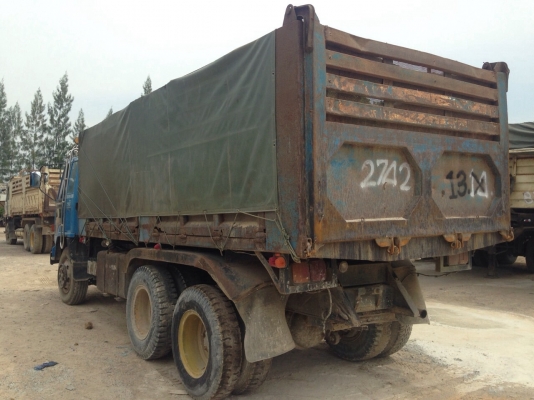 ขาย10ล้อดั้ม ISUZU JCM เครื่อง EH700 168แรงม้า สนใจโทร 081-9701072