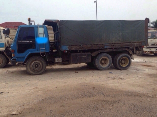 ขาย10ล้อดั้ม ISUZU JCM เครื่อง EH700 168แรงม้า สนใจโทร 081-9701072