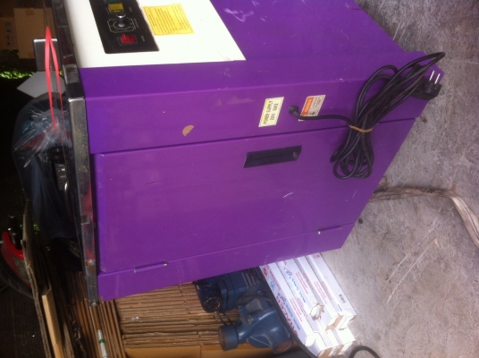 เครื่องรัดและแพ็คของด้วยสายรัด GOLDENPACK ใช้รัดกล่องหรือชิ้นงานต่างๆ ปรับระดับการดึงรัดได้ ทำงานได้เร็ว ประหยัดไฟ และเวลา คุณภาพการทำงานดี