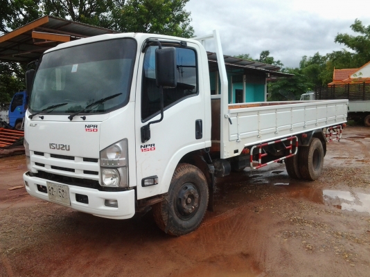 ISUZU  NPR  150แรงปี 54 ยาว 5เมตร  หลุดมัดจำขายต่อ