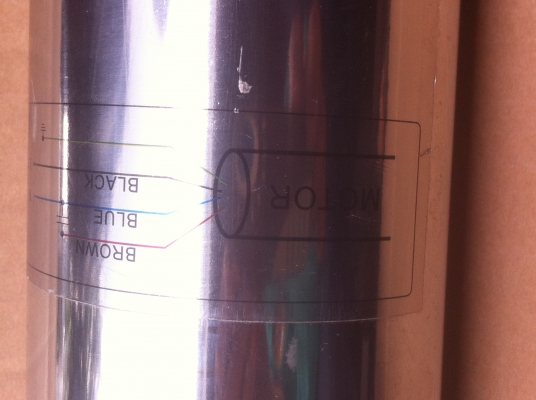 ปั๊มน้ำลึกแบบแช่ลงไปในท่อบาดาล ขนาด 1 แรงม้า ยี่ห้อ CHI PEN CH ขนาดท่อ 1.5 นิ้ว สูบได้ลึกสุด 80 ม. พร้อมกล่องความคุมการทำงาน(ของใหม่)