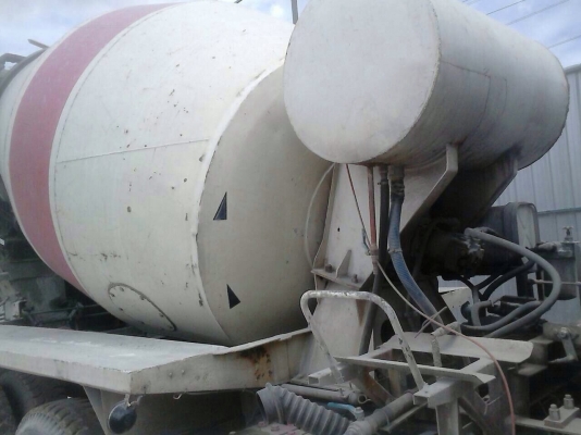 ขายรถสิบล้อโม่ปูน HINO-ZM เครื่อง EK100-260 แรง โม่ 6 คิว เครื่องดี ทะเบียนพร้อม