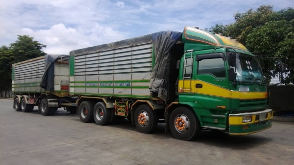 ขายรถพ่วง 24 ล้อ 2 เพลา แม่-ลูก ขายถูกๆกระบะเนียมคอกเกษตรดั้ม ISUZU GlGA เครื่อง 6WA1-350 แรง รถสวย จัดแน้นได้ สนใจโทร