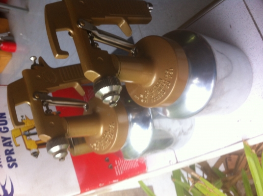 กาพ่นสี่ SWALLOW แบบกระป๋องล่าง กาพ่นสีทอง ของใหม่อุปกรร์ครบ พร้อมใช้งานตามภาพที่ภ่ายเลย